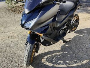 HONDA FORZA 750 NOIR BRILLANT