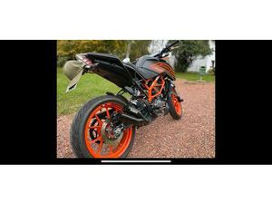 125ER KTM DUKE 125 / B196 / WENIG KM / ABS / BJ2023/TÜV NEU