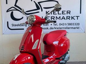 VESPA PRIMAVERA 125 RED / WINTERANGEBOT!