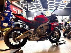 APRILIA TUONO 660 NAKED NIEUWSTAAT! A2 RIJBEWIJS — MOTOREN | APRILIA — MARKTPLAATS