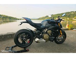 DUCATI STREETFIGHER V4S NERO