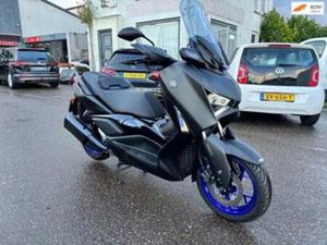 YAMAHA SCOOTER XMAX 300 ABS UNIEK ! 2950 KM ! ORIGINEEL NL ! — MOTOREN | YAMAHA — MARKTPLAATS