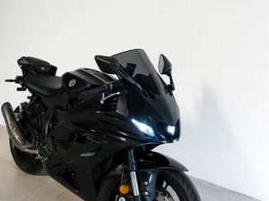 YAMAHA R7 A2 / 2024 / 5244 KM