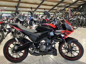 ② APRILIA TUONO 125 RABAISSÉE 550-065-35