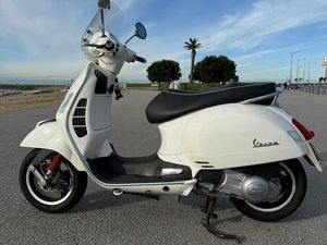 VESPA GTS SUPER GTS 300 IE