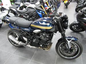 KAWASAKI Z900RS