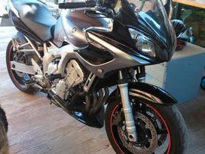 YAMAHA - FAZER 600 S