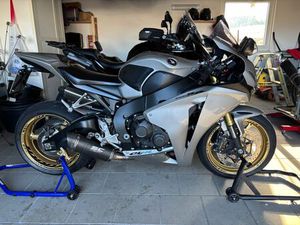 HONDA CBR1000RR SC59