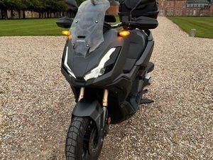 SCOOTER ADV 350 HONDA