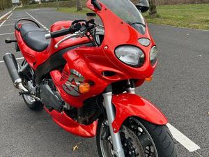 TRIUMPH SPRINT RS 955I