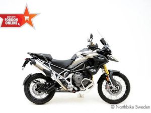 TRIUMPH TIGER 1200 RALLY EXPLORER -2025 - • 2025