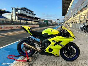 YAMAHA R6 PISTE ET ROUTE