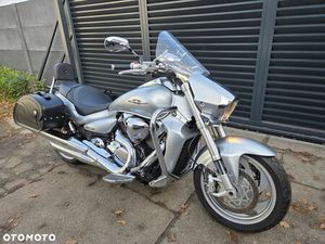 SUZUKI INTRUDER