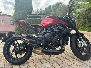 MV AGUSTA BRUTALE 800 RR
