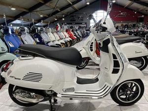 ② VESPA GTS SUPER 310