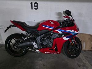 HONDA CBR 650R