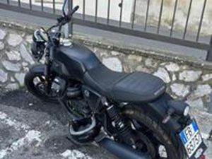 MOTO GUZZI V7 - 2023