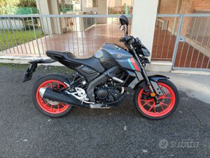 YAMAHA MT 125