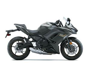 2023 KAWASAKI NINJA® 650 METALLIC MATTE GRAPHENESTEEL GRAY/EBONY
