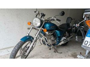 VT 125 F, CHOPPER/BOBBER VON DAELIM, WIE HONDA ODER SUZUKI