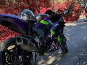 KAWASAKI NINJA ZX10R