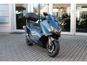 YAMAHA T MAX 530 IRON MAX AKRAPOVIC
