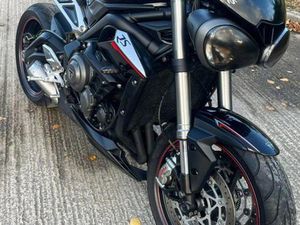 2017 17 TRIUMPH STREET TRIPLE RS 765 NAKED BLACK 765RS BLACK FSH HPI CLEAR