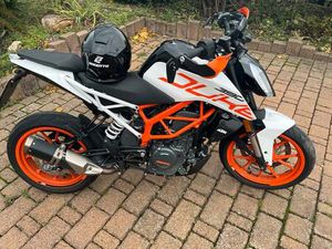 KTM DUKE 390