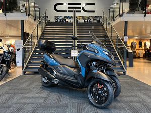 YAMAHA TRICITY 300 • 2022
