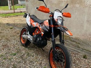 KTM SMC-R 690 EVO 1
