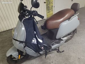 SCOOTER NIU NGT 50 CC