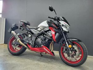 ② SUZUKI GSX-S 750 (ANNÉE DE CONSTRUCTION 2020)