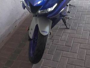 YAMAHA YZF-R 125 MOTORRAD