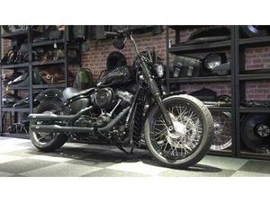 HARLEY DAVIDSON SOFTAIL STREET BOB M8 CUSTOM 5HD