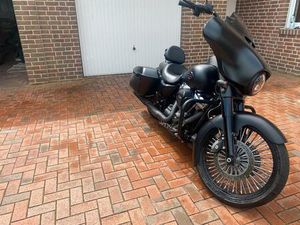 HARLEY DAVIDSON STREET GLIDE