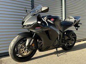 HONDA CBR600RR / ARROW, GILLES, ETC. / NUR 1095 KM !!
