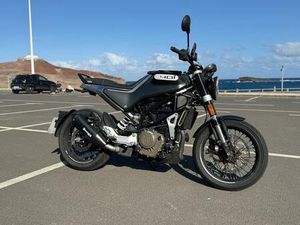 HUSQVARNA - SVARTPILEN 401