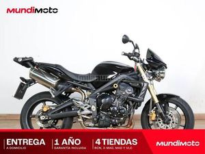 TRIUMPH - STREET TRIPLE