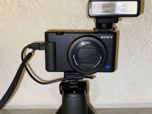 CAMARA SONY ZV-1 + FLASH ULANZY