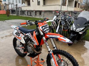 KTM SX-F 250 FACTORY EDITION →