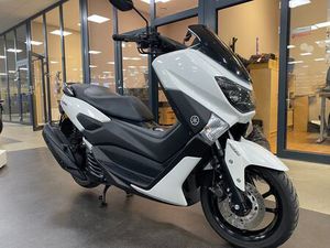 YAMAHA NMAX 155 I NYSKICK! ENDAST 600MIL!