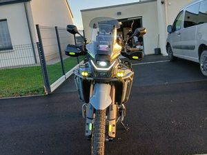 VEND MOTO CF MOTO 450 MT