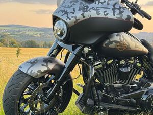 HARLEY-DAVIDSON STREET GLIDE