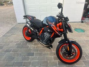 KTM 890 R DUKE