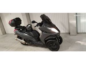 SCOOTER PEUGEOT METROPOLIS