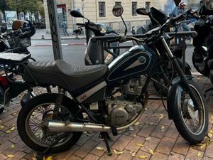 YAMAHA SR 125 – 900 (PRIX FERME)
