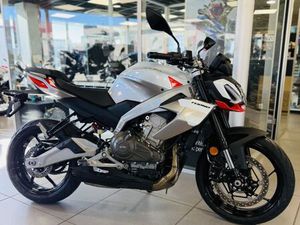 APRILIA TUONO 457 2025 457 CM3 | MOTO ROADSTER | 200 KM | BLANC | 06700 ST LAURENT DU VAR