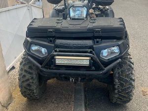 VEND OU ÉCHANGE CONTRE 4X4