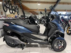② PIAGGIO MP3 530