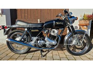 NORTON COMMANDO 750- KOLANO MOTOR
